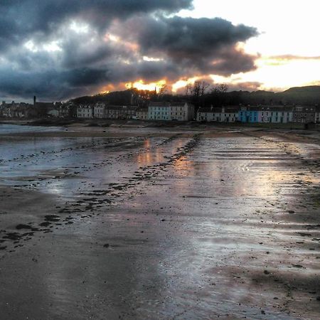 Beside The Bay Appartement Millport Buitenkant foto