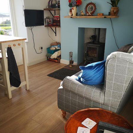 Beside The Bay Appartement Millport Kamer foto