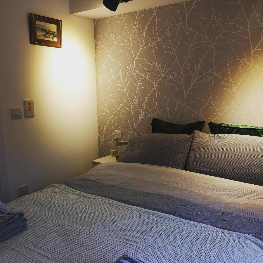 Beside The Bay Appartement Millport Buitenkant foto
