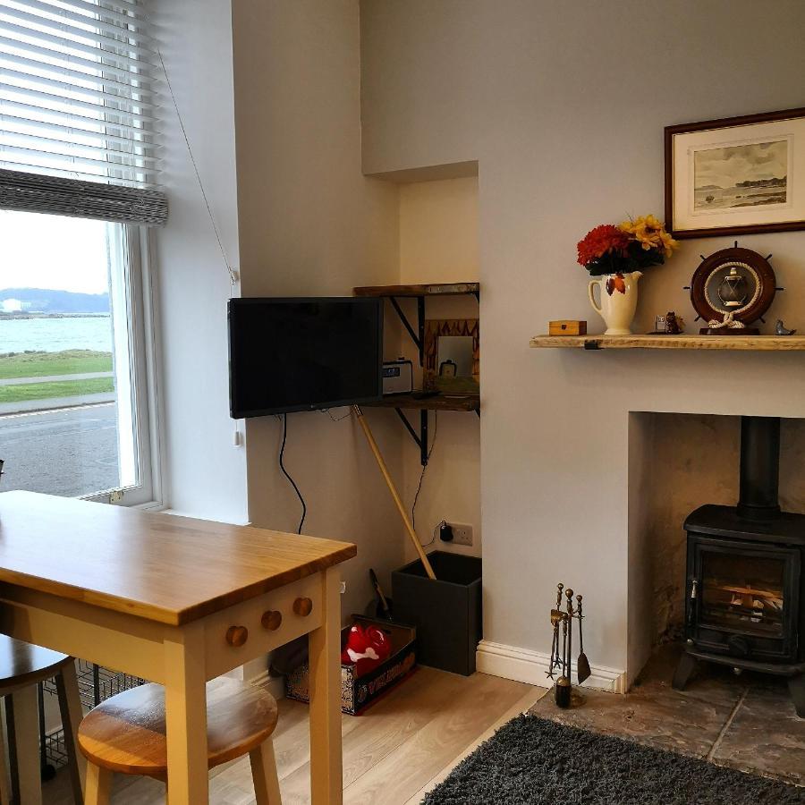 Beside The Bay Appartement Millport Buitenkant foto