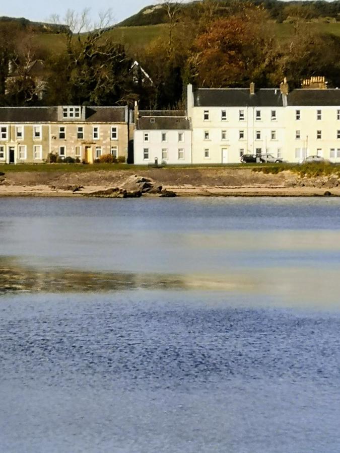 Beside The Bay Appartement Millport Buitenkant foto
